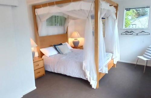 Tairua Casa | The Harbour Masters Cottage