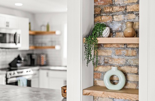 East End Casa | The Harlow House- Beautifully Renovated Home Near Duluth