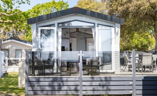 Mudeford Casa | The Harris Hut