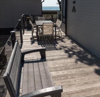 Mudeford Casa | The Harris Hut