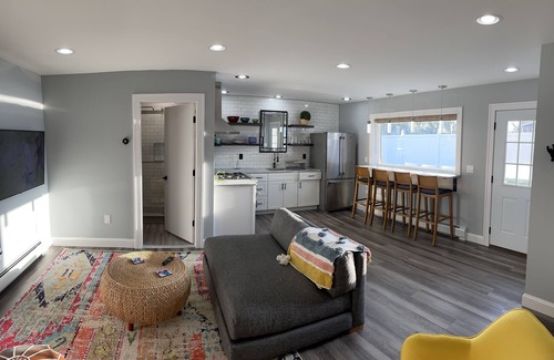 Oneonta Apartamento | The Hartman's get away 2 bedroom. Perfect for baseball families.