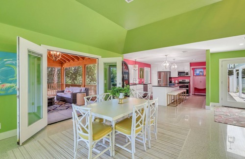 Saint Simons Island Casa | The Harvey House! Spacious Home on Sea Palms Golf Course with Heated Pool!