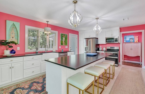 Saint Simons Island Casa | The Harvey House! Spacious Home on Sea Palms Golf Course with Heated Pool!