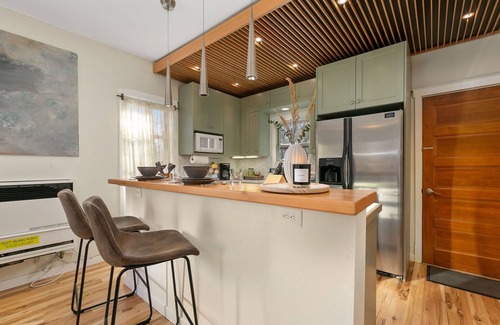 Martinez Park Casa | The Hattie House in Old Town – Walk Everywhere!