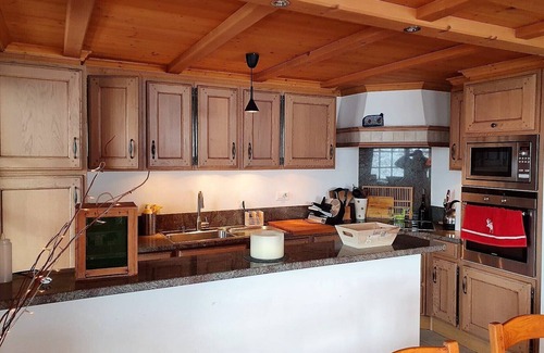 Alpe des Chaux Apartamento | The Haut Closel apartment is located 800 m from the Barboleuse gondolas which take you to the Gryon