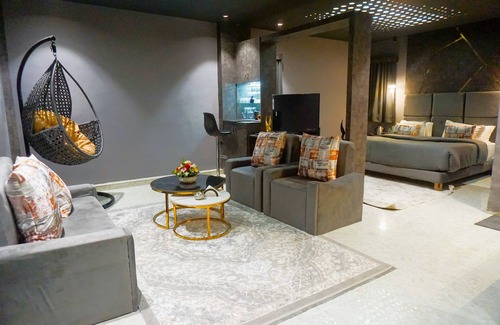 Bhanvarkuan Hotel | The Havelock Hotel, Vijay Nagar