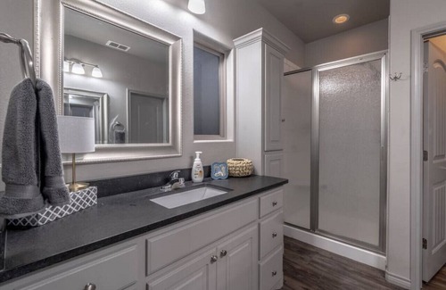 North by Northwest Casa | The Haven - 3BR/2BA - Clean & Safe New Home