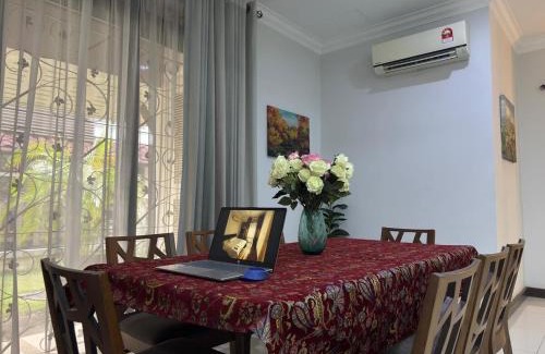 Shah Alam Casa | The Haven at Divina with Kids Pool!