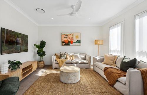 Ettalong Beach Casa | The Haven by Coast Hosting
