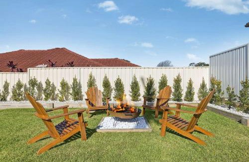 Ettalong Beach Casa | The Haven by Coast Hosting