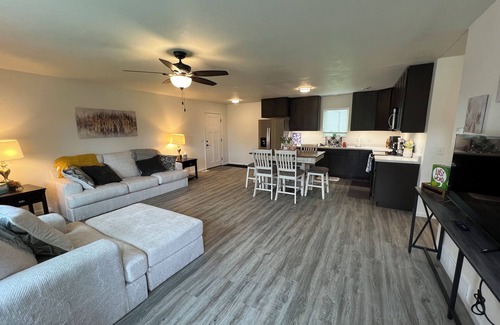 Corydon Casa | The Haven Oasis. Brand new 3 bed 2 bath pet friendly space on brand new street