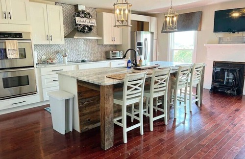 Waddy Casa | The Havilah House! Country living with amazing views!
