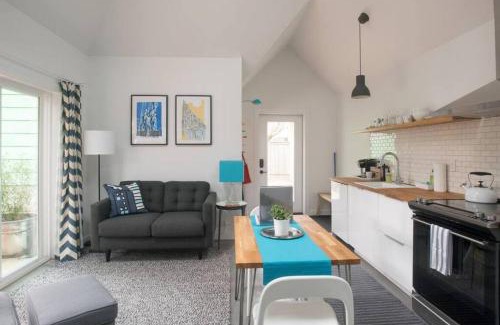 Sunnyside Casa | The Hawthorne Hideaway