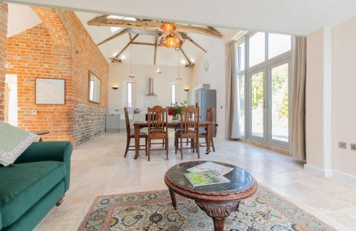 Aldborough Casa | The Hay Loft by Big Skies Cottages