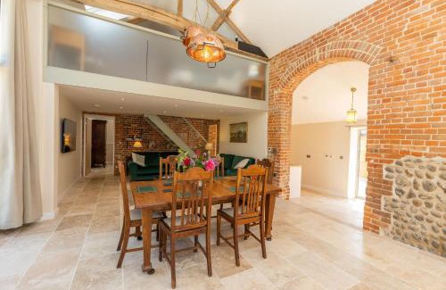 Aldborough Casa | The Hay Loft by Big Skies Cottages