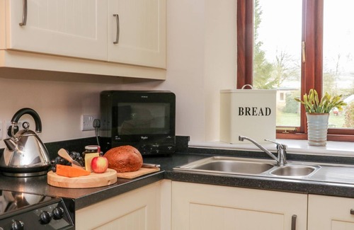 Malham Cabaña | THE HAYLOFT AT TENNANT BARN, character holiday cottage in Malham