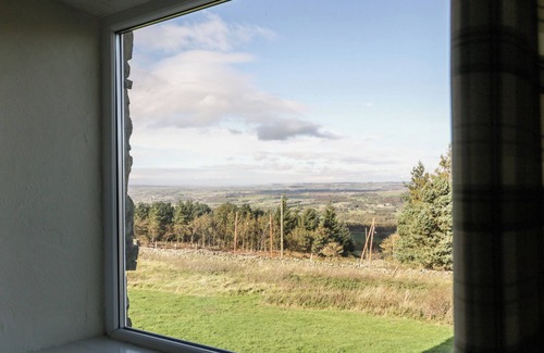 East Witton Cabaña | THE HAYLOFT, pet friendly, character holiday cottage in Masham