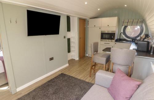 Cowbridge Casa | The Hazel Pod