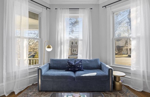 Northside District Apartamento | The Headley House - Chic & Cozy space in the heart of downtown