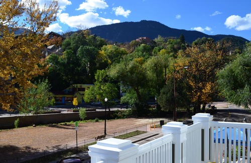 Manitou Springs Historic District Apartamento | El corazón de Manitou Springs. Galardonado Lujoso. Romántico. 2do piso oeste
