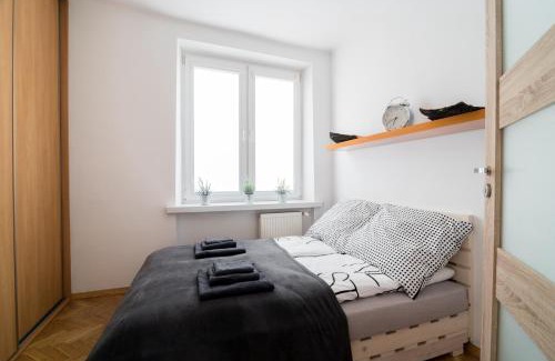 Nowa Huta Apartamento | THE HEART OF NOWA HUTA - free garage