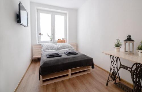 Nowa Huta Apartamento | THE HEART OF NOWA HUTA - free garage