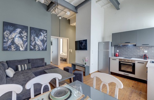 Ermoupoli Casa | The Heart of Syra - Your Home in Ermoupolis