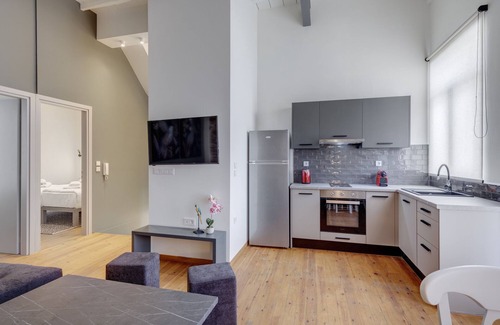 Ermoupoli Casa | The Heart of Syra - Your Home in Ermoupolis