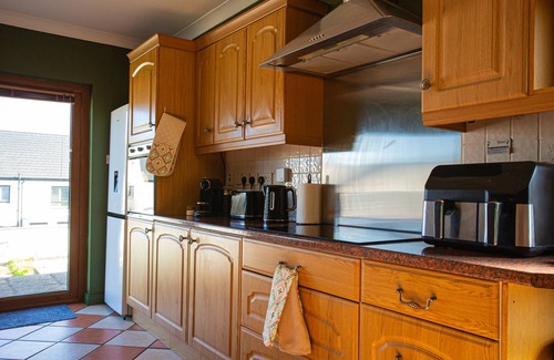 Portstewart Casa | The Heather Dew, Portstewart. Boutique home, 5 minutes walk from the promenade.