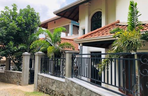 Kandy Hotel | The Heaven's Villa Kandy