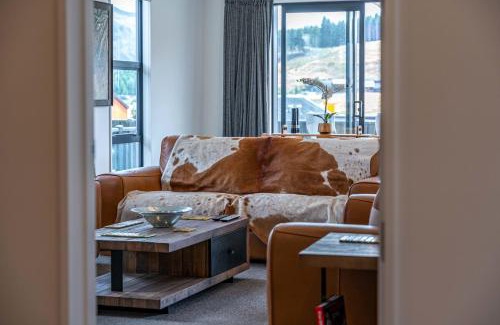 Wanaka Casa | The Heights Vista Retreat