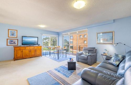 Nelson Bay Apartamento | The Helm 8 hear the waves from Shoal Bay Beach