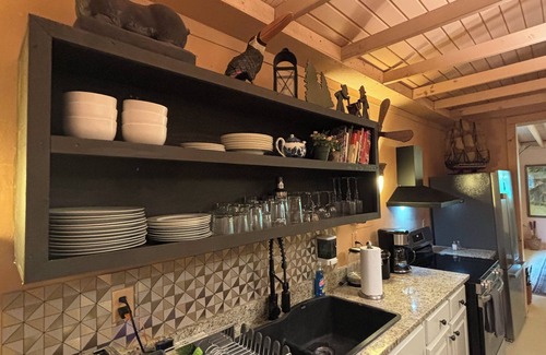Ellijay Cabaña | The Hemingway - Cottage 1 @ Blue Cactus Cottages - it’s the BOMB!