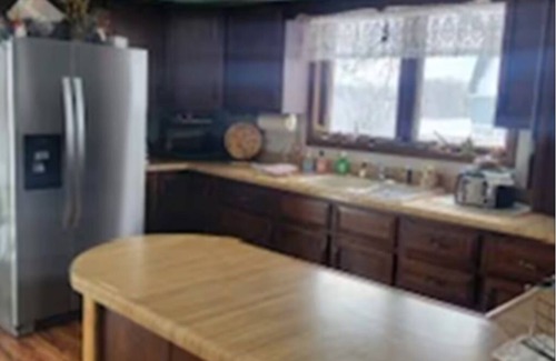 Indianola Casa | The Hen House Country Living with Farm Life Appeal Indianola, IA