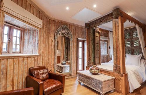 Scaniport Casa | The Hen House