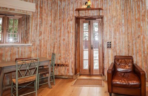 Scaniport Casa | The Hen House