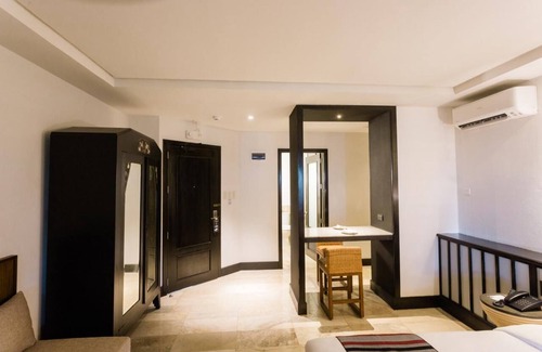 Dumaguete Hotel | The Henry Resort Dumaguete