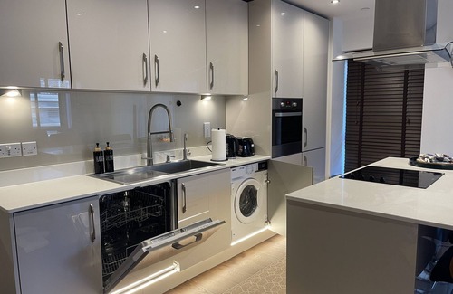 Harlow Apartamento | Apartamento-Baño privado con bañera-Ejecutivo-Balcón-city view-private parking