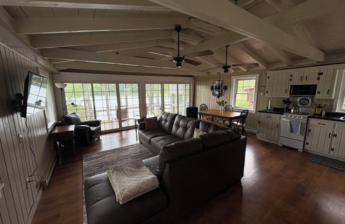 Kennebec Casa | The Heron Haus - Lakeside Escape in Belgrade Maine