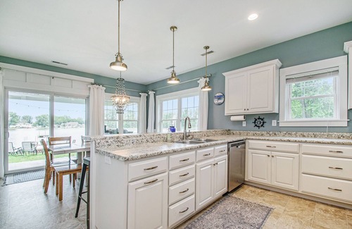 Brimfield Casa | The Heron House @Waldron Lake