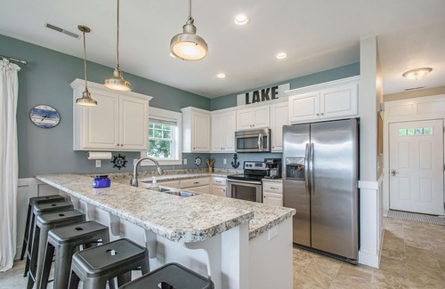 Brimfield Casa | The Heron House @Waldron Lake