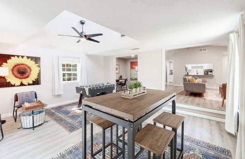 Greenslopes At Lake Creek Casa | The Hiatus Summary: T