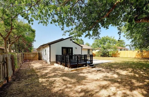 Greenslopes At Lake Creek Casa | The Hiatus Summary: T