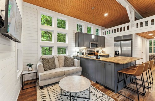 Menlo Casa | The Hickory Tiny Home in Menlo!