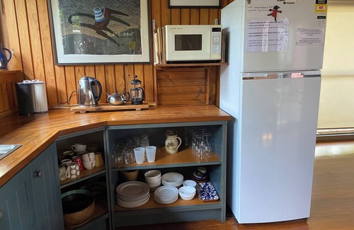 Bawley Point Casa | "The Hideaway", a handcrafted beach shack with modernist sensibilities.