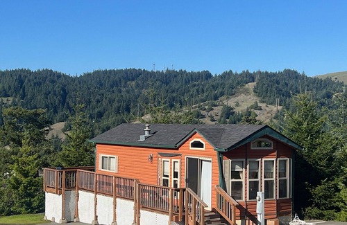Gold Beach Cabina | The Hideaway Cabin #63
