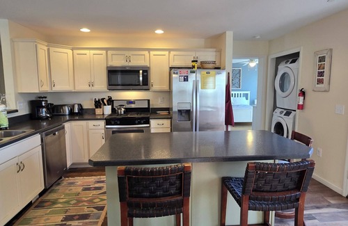 Sky Valley Casa | The Hideaway House- 3 bedroom with Hot Tub, Fenced Yard, Lake Access