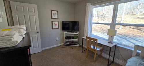 Sky Valley Casa | The Hideaway House- 3 bedroom with Hot Tub, Fenced Yard, Lake Access