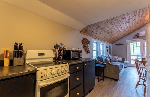 Alton Bay Cabina | The Hideaway, lake views & access sleeps 8 Now featuring AC Wi-FI and TV