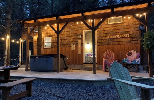 Leeper Cabina | The Hideaway near Cook Forest State Park